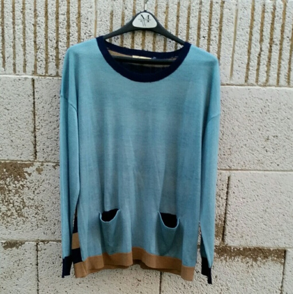 Super‎ Cute Sweater - Picture 1 of 4